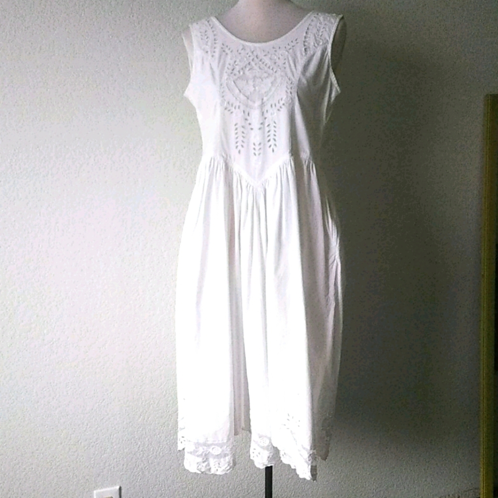 Vintage tafadali white cotton summer dress